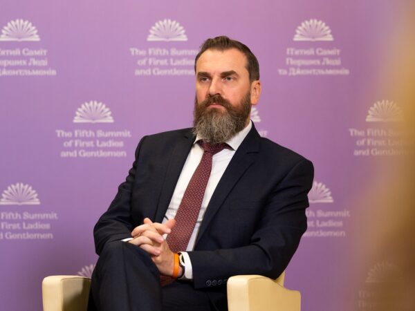 Новини України - Кожен шостий заклад освіти в Україні постраждав від агресії Росії