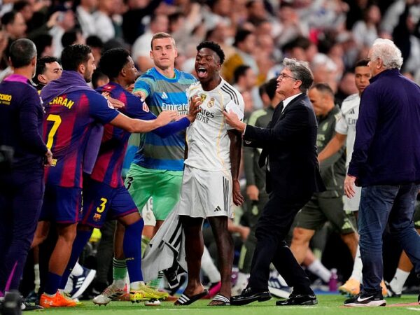 Новини спорту - Лунін отримав вилучення в матчі з Барселоною, не провівши й хвилини на полі