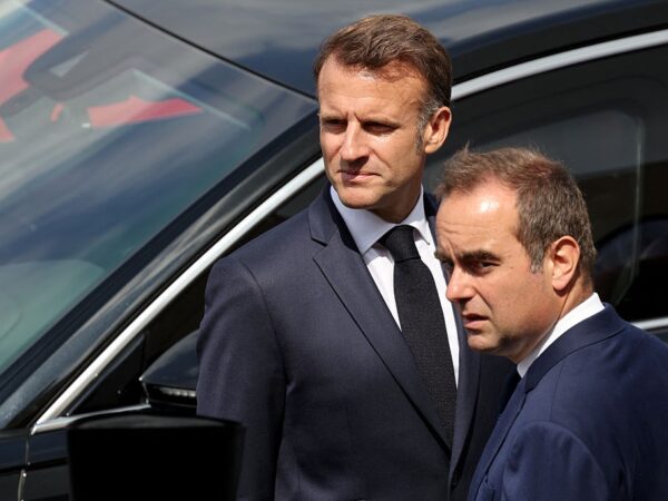 Новини світу - Макрон дав завдання премʼєру Франції, який подав у відставку