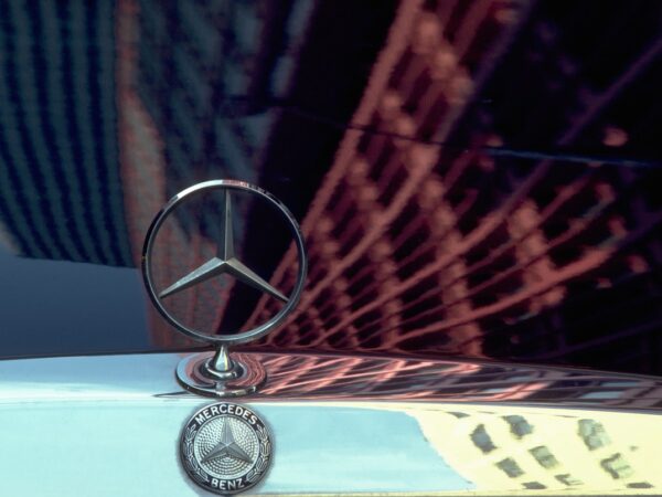 Авто новини - Mercedes перевищив очікування прибутків