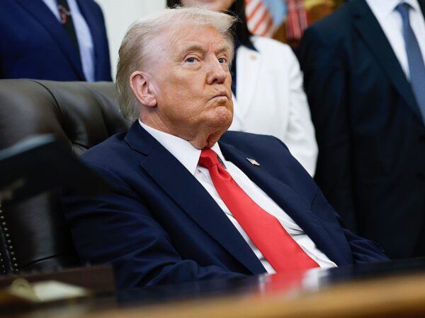 Новини світу - Мінус Будапешт. Зустріч Трампа і Путіна зривається