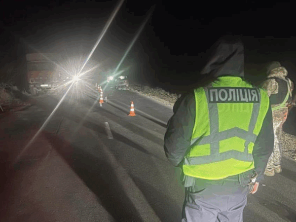 Події - На блокпості під Одесою фура збила двох військових