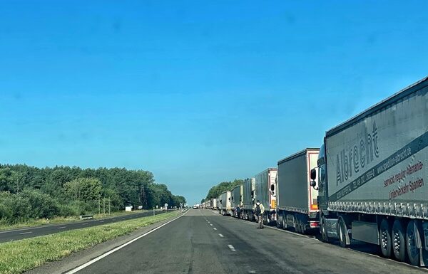 Новини України - На кордоні з Польщею можливі проблеми з рухом вантажівок