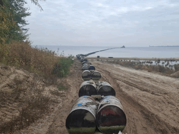 Новини України - На Кременчуцькому водосховищі викрили незаконний намив піску