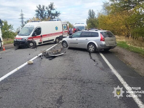Новини України - На Миколаївщині зіткнулися легковик та "швидка": є постраждалі