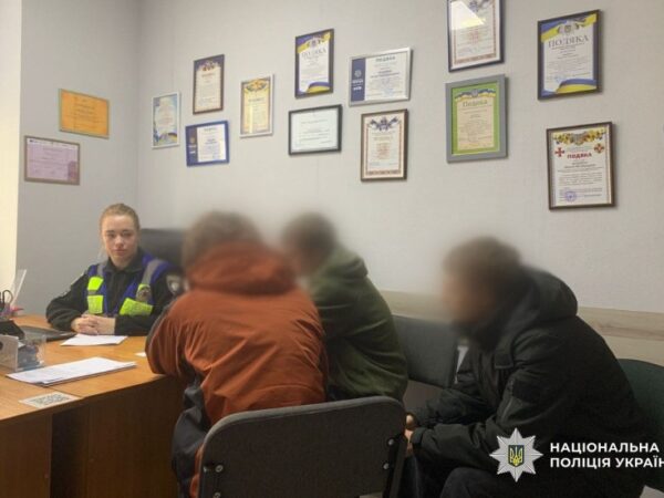 Новини Києва - Напад біля синагоги: поліція розшукала трьох підлітків