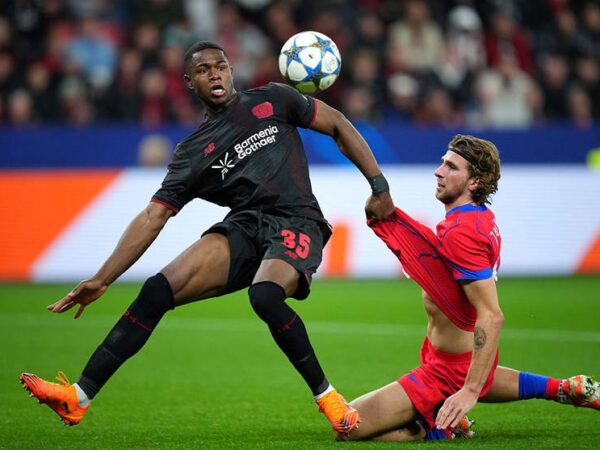 Новини спорту - Невдача Забарного: вилучення та низька оцінка в матчі