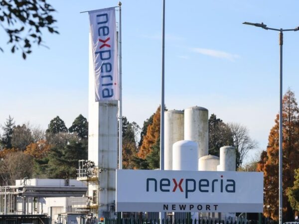 Новини бізнесу - Нідерланди взяли під контроль виробника чипів, що належить Китаю