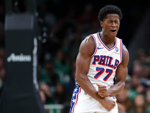 Новини спорту - Новачок Філадельфії трощить усіх у дебюті