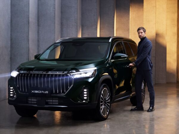 Авто новини - Новий кросовер JETOUR X90PLUS: простір преміум-класу для комфортних подорожей