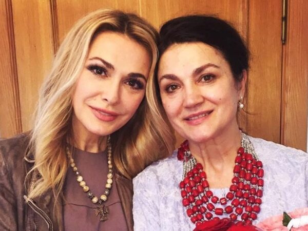 Новини культури - Ольга Сумська підтримала сестру після хейту за Радіодиктант