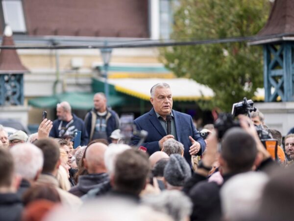 Новини світу - Орбан почав збір підписів проти "військового плану" ЄС