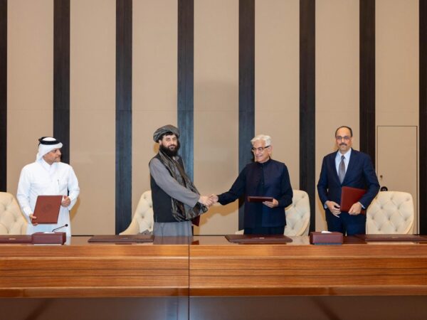 Новини світу - Пакистан та Афганістан домовились про негайне припинення вогню