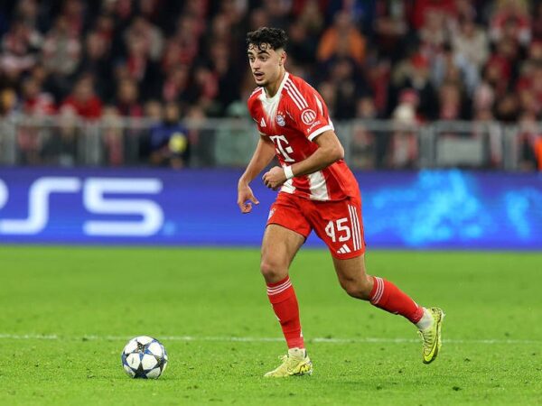 Новини спорту - Павлович за 70 млн фунтів наступного літа може перейти до Манчестер Юнайтед