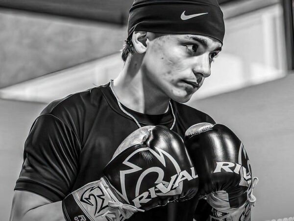 Новини спорту - Пішов з життя 17-річний син боксера на прізвисько Грім, що помер у 37 років