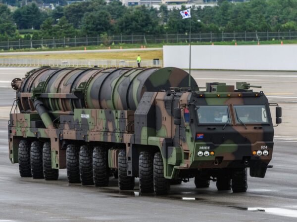 Новини світу - Південна Корея розгорне ракету-"монстра" проти КНДР