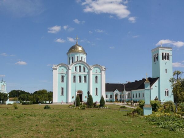 Новини України - Представників УПЦ МП виселили з собору на Волині