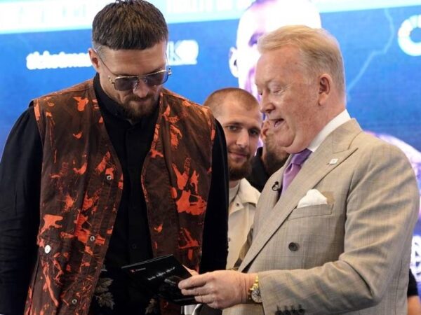 Новини спорту - Промоутер розкрив, які кроки може зробити Усик