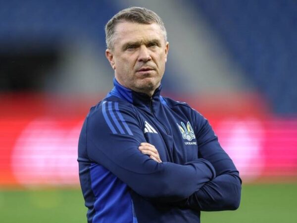 Новини спорту - Ребров відзначив згуртованість гравців на полі в матчі з Ісландією