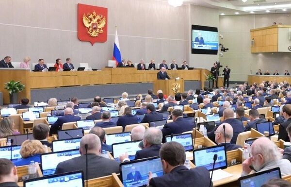Новини світу - РФ урізає держпрограми і фінансує пропаганду - СЗР