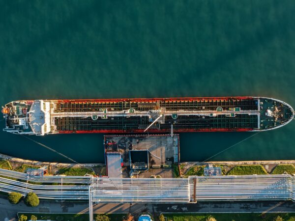 Новини бізнесу - РФ вперше поставила нафту на новий НПЗ у Грузії - ЗМІ