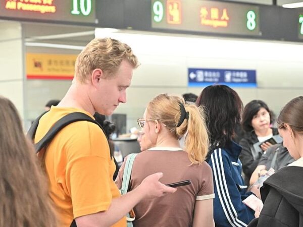 Новини світу - Росіянам масово блокують виїзд за кордон через повістки - соцмережі