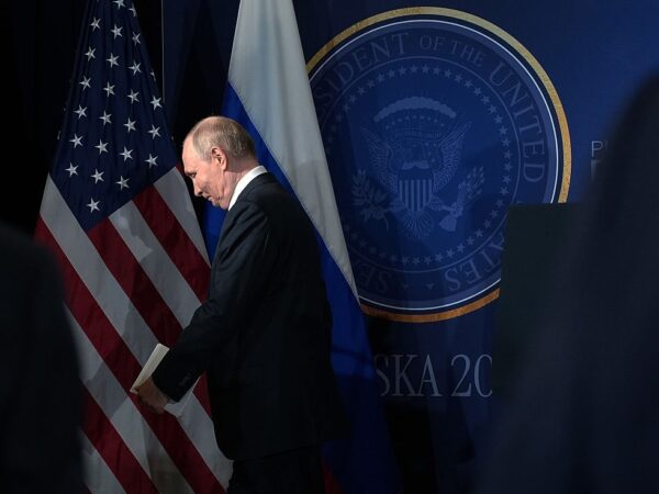 Новини світу - Санкції проти РФ. По чому вдарили США та Європа