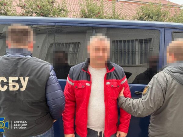 Новини України - СБУ затримала 9-х організаторів схем для ухилянтів