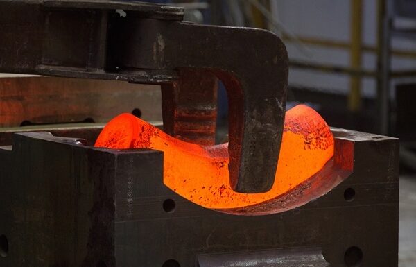 Новини бізнесу - Слідом за автозаводами: виробник титану РФ переходить на 4-денний тиждень