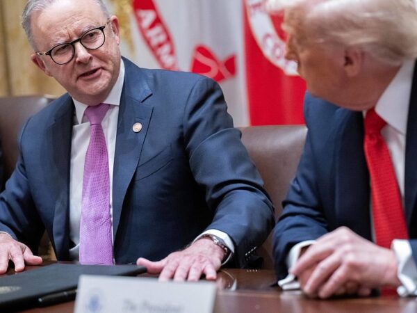 Новини світу - США та Австралія уклали багатомільярдну угоду