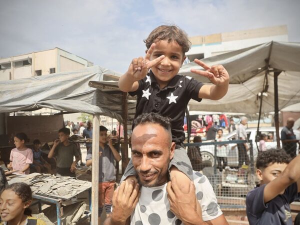 Новини світу - Тисячі мешканців Гази повертаються додому - ЗМІ