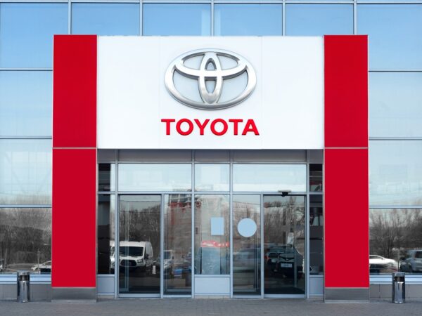 Новини бізнесу - Toyota спростувала заяву Трампа про $10 млрд інвестицій у США
