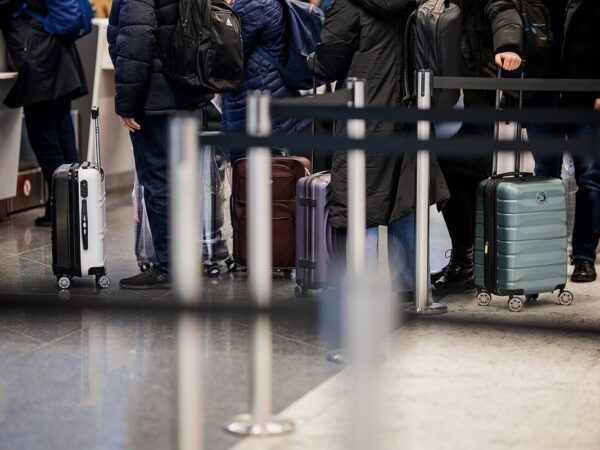 Новини світу - Третій вечір поспіль: аеропорт Вільнюса припинив роботу