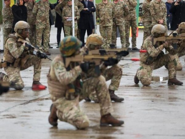 Новини світу - У Бельгії над військовим об'єктом кружляли невідомі дрони