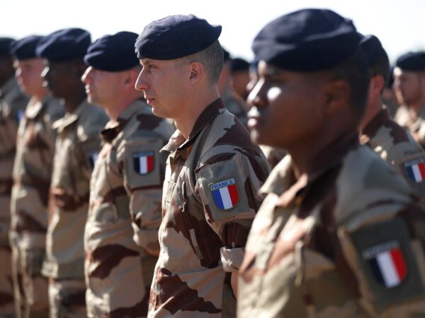 Новини України - У Франції заявили про готовність розгорнути війська в Україні