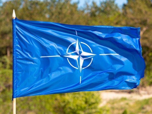 Новини світу - У НАТО підтвердили виведення військ США з Європи