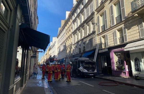 Новини світу - У Парижі біля резиденції прем'єра прогримів вибух