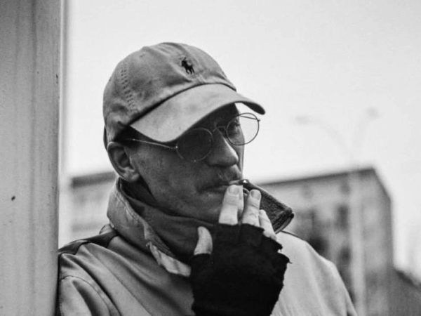 Новини України - Українському фотожурналісту ампутували ногу після поранення на фронті