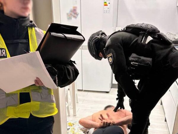 Новини Києва - В Києві чоловік влаштував стрілянину про перехожих