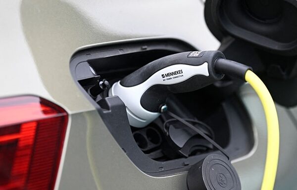 Авто новини - В Україні імпорт електромобілів з початку року зріс на 52%