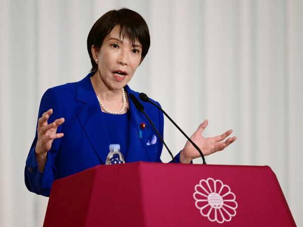 Новини світу - В Японії підписали коаліційну угоду: уряд вперше очолить жінка