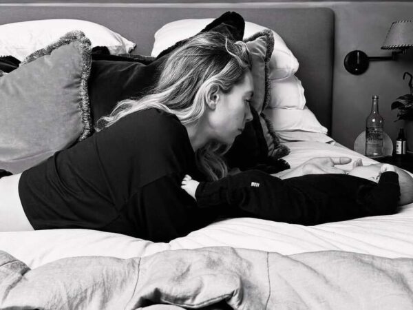 Новини культури - Ванесса Кірбі вперше стала мамою