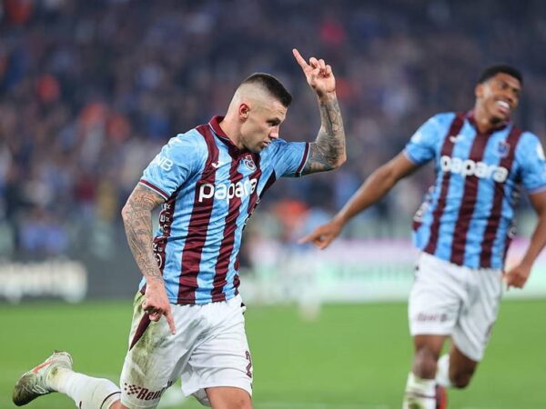 Новини спорту - Відео першого гола Зубкова за Трабзонспор, і Сікан