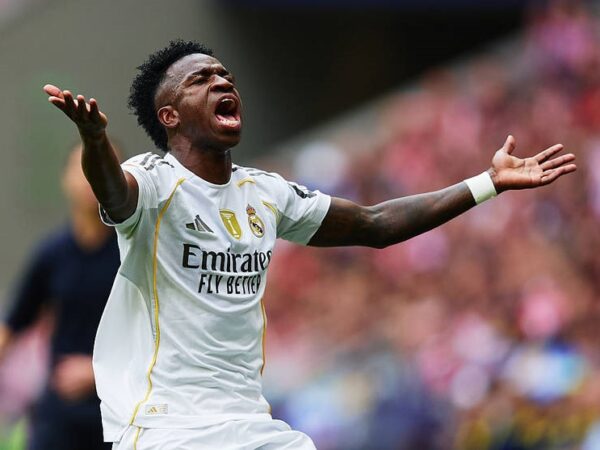 Новини спорту - Вінісіус став погорільцем: згоріла сауна в його домі