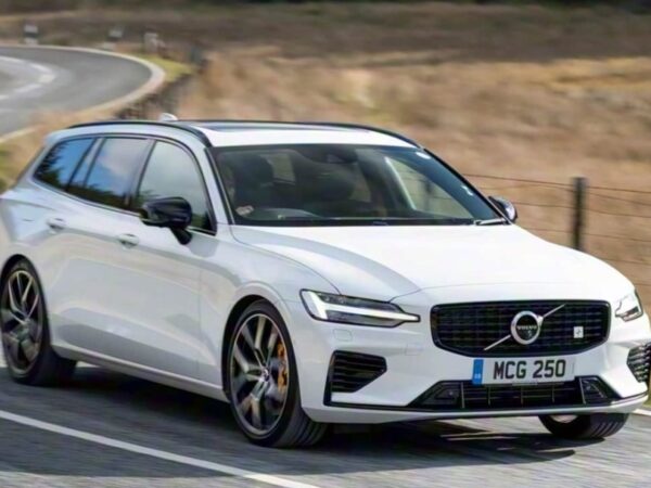 Авто новини - Volvo представила фінальну версію універсала V60