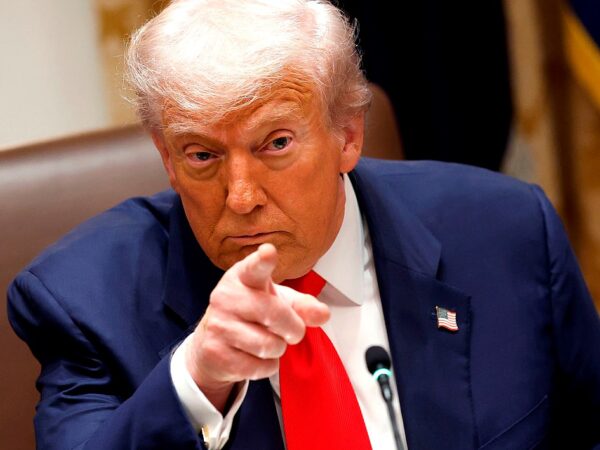 Новини світу - WSJ: Трамп відкинув суворіші санкції проти Москви