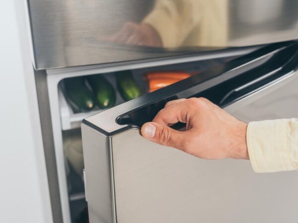 Новини України - Як розморозити холодильник: поради для щоденного комфорту