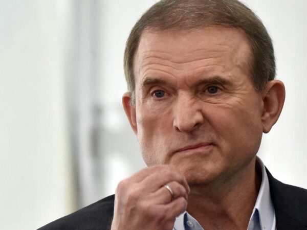 Новини світу - ЄС залишив Медведчука під "гібридними" санкціями