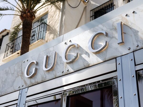 Новини бізнесу - Єврокомісія оштрафувала Gucci, Chloе та Loewe на €157 млн