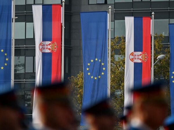 Новини світу - Європарламент зажадав, щоб Сербія запровадила санкції проти РФ